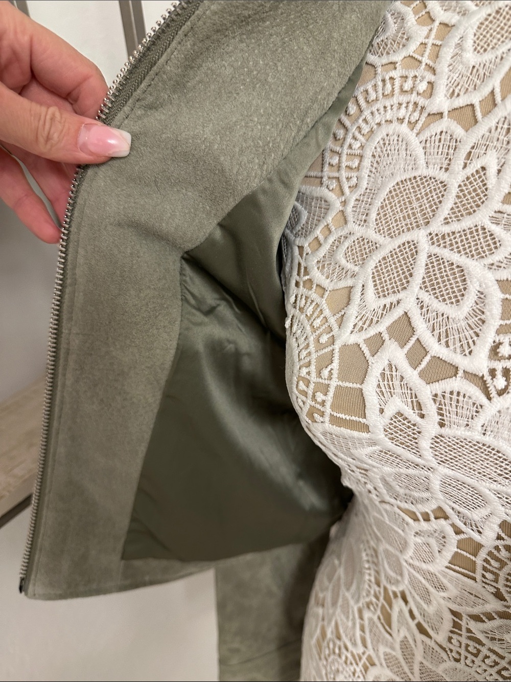 Stunning suede green fringe jacket blank NWT size M - Picture 9 of 11